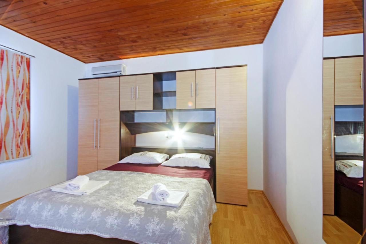 Apartmani Andrija Živogošće Extérieur photo