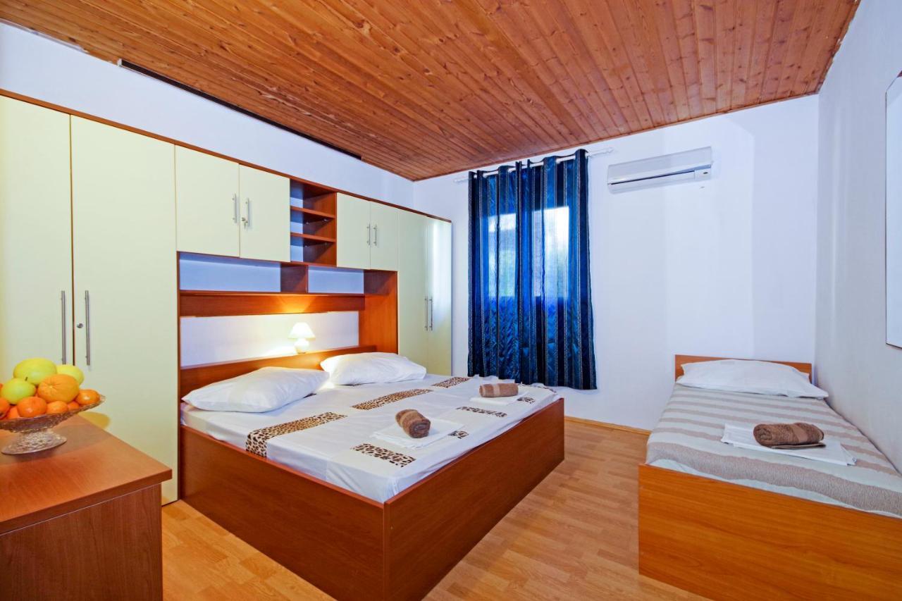 Apartmani Andrija Živogošće Extérieur photo