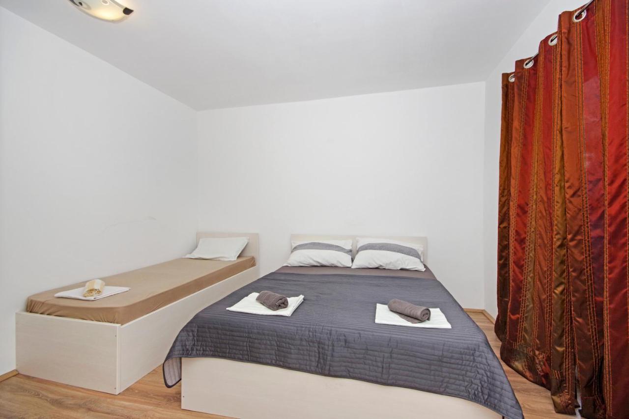 Apartmani Andrija Živogošće Extérieur photo